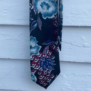Elegant Floral Tie - Black, Blue, and Red Boston Alexander Lloyd 🌸👔🌀